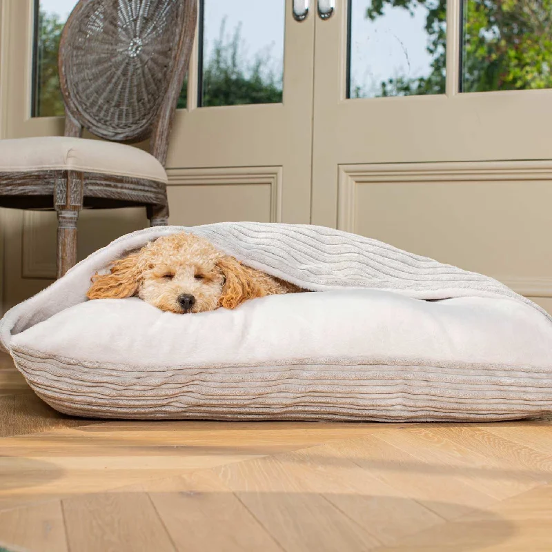 Sleepy Burrows Bed In Light Grey Essentials Plush by Lords & Labradors