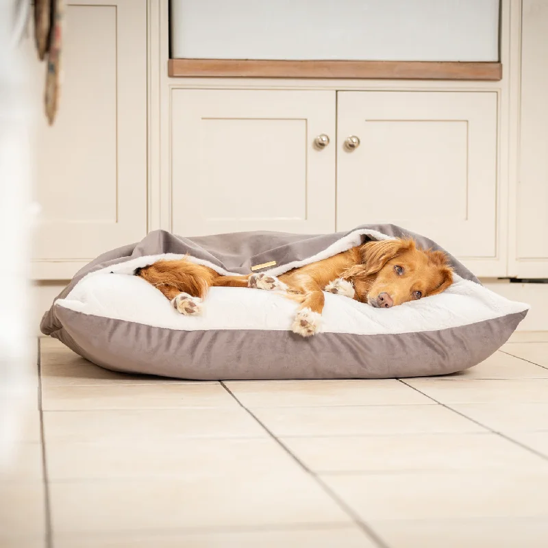 Sleepy Burrows Bed In Silt Velvet by Lords & Labradors